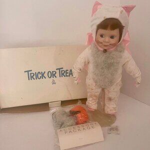 VINTAGE DANBURY MINT PORCELAIN DOLL TRICK OR TREAT IN BOX HALLOWEEN